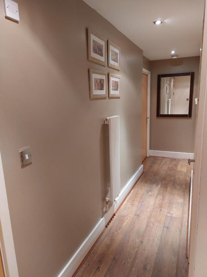 One Bed Stylish Apartment, Canary Wharf, Londra